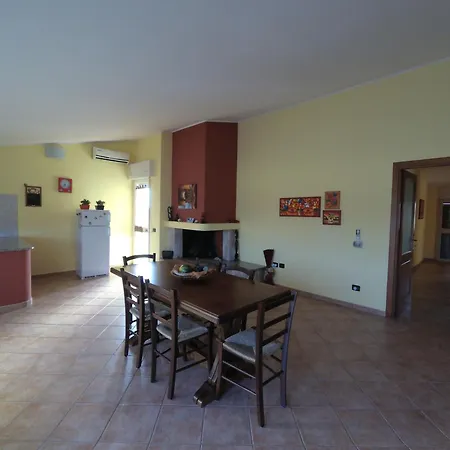 La Mansarda It アパート