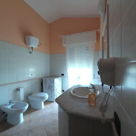 La Mansarda It アパート カルボーニア